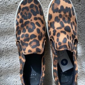 Leopard slip ons